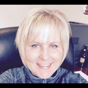 Meet your Posher, Denise